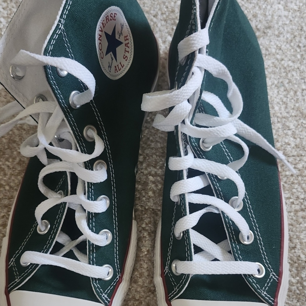 Converse Chuck Taylor Green Sneakers - Picture 7 of 9